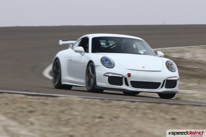 Porsche 911 GT3 RS white