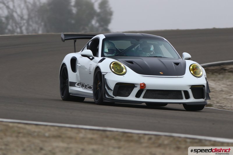 Porsche 911 GT3 RS white