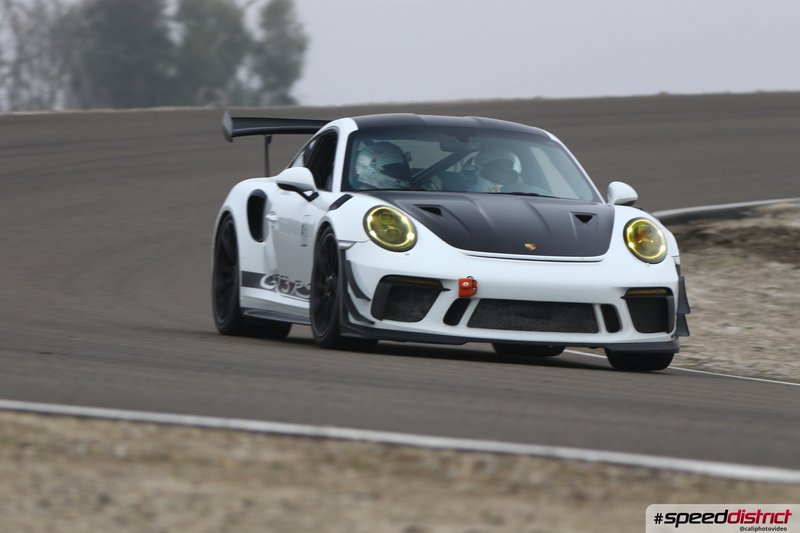 Porsche 911 GT3 RS white