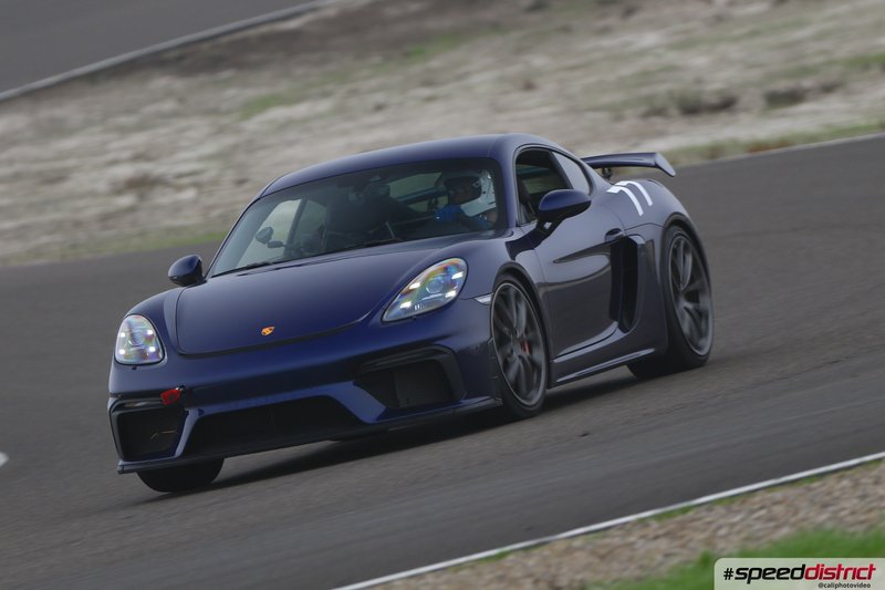Porsche Cayman GT4