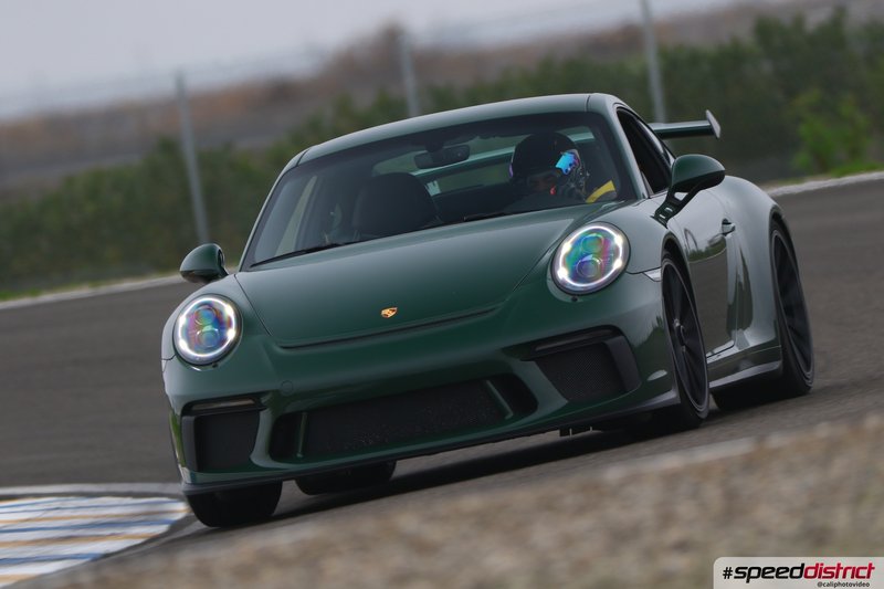 Porsche 911 GT3 RS green