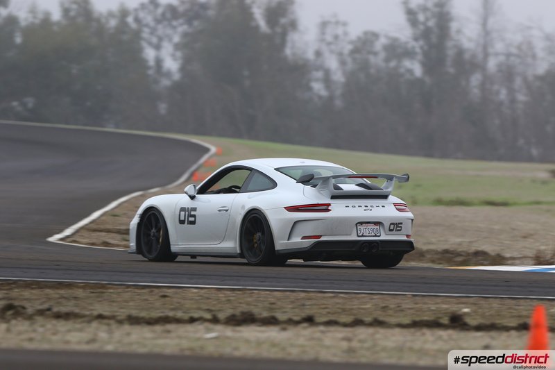 Porsche 911 GT3 white