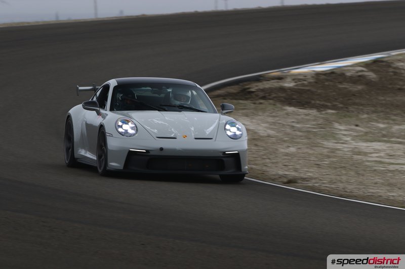 Porsche 911 GT3 RS white