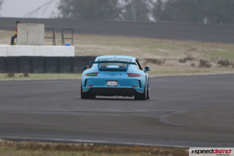 Porsche 911 GT3 blue