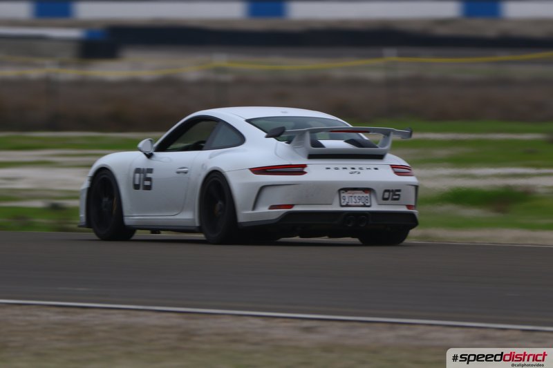Porsche 911 GT3 white