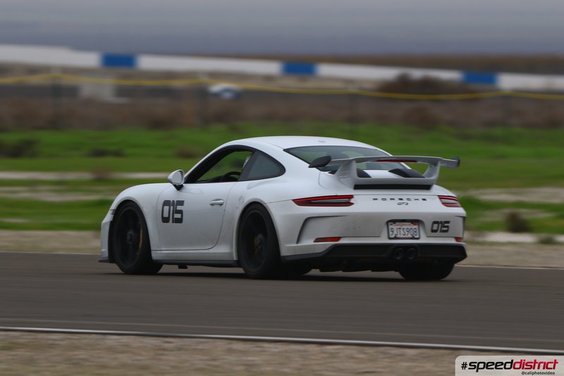 Porsche 911 GT3 white