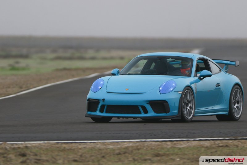 Porsche 911 GT3 blue