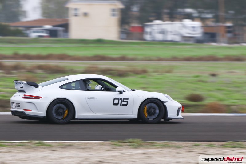 Porsche 911 GT3 white