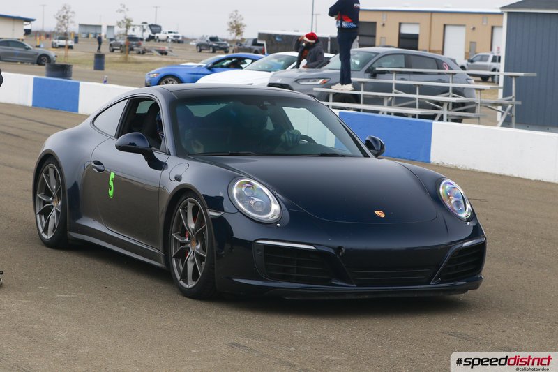 Porsche 911 GT3 gray