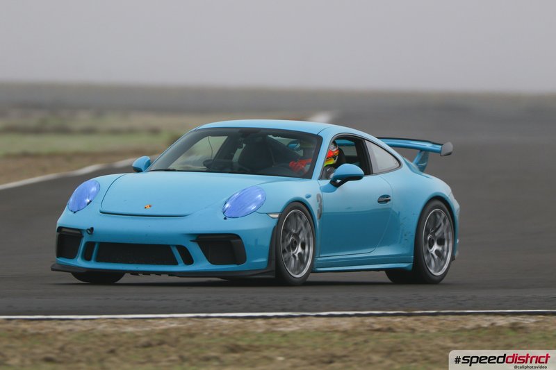 Porsche 911 GT3 blue