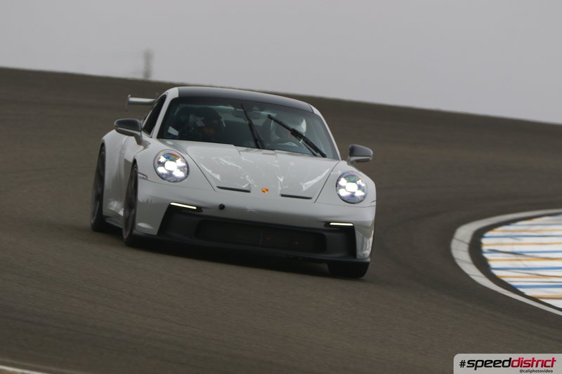 Porsche 911 GT3 RS white
