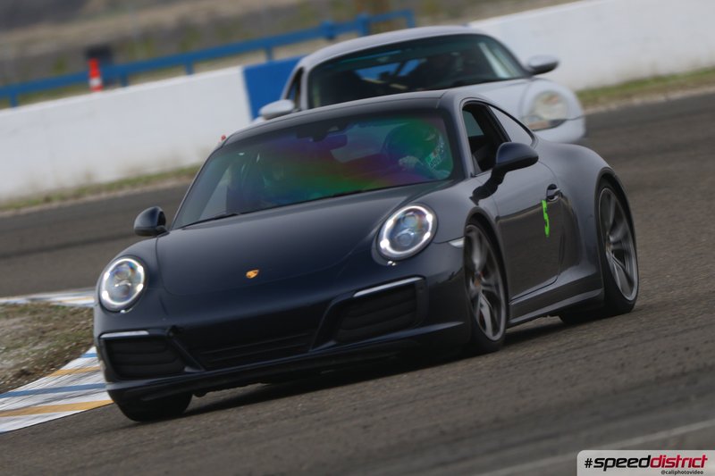 Porsche 911 GT3 gray