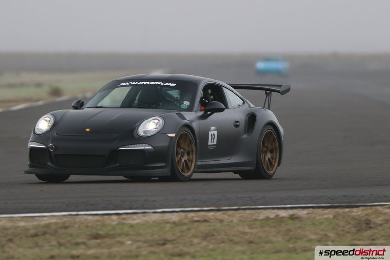 Porsche 911 GT3 RS gray