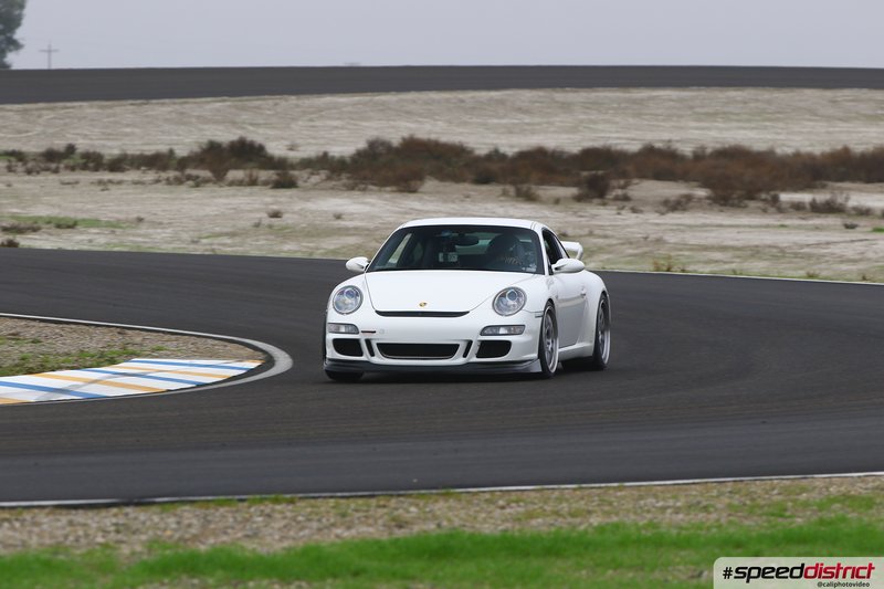 Porsche 911 GT3 white