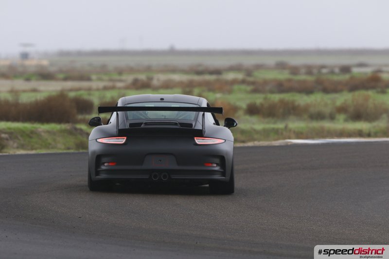Porsche 911 GT3 gray