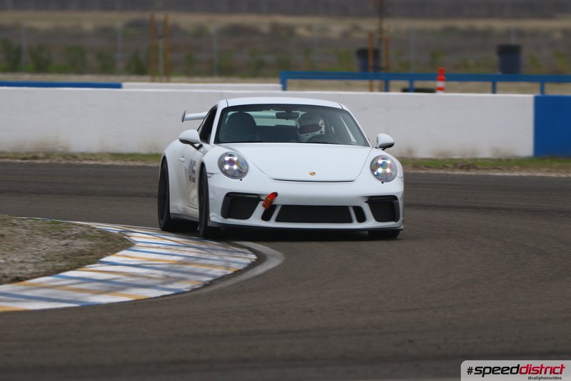 Porsche 911 GT3 white