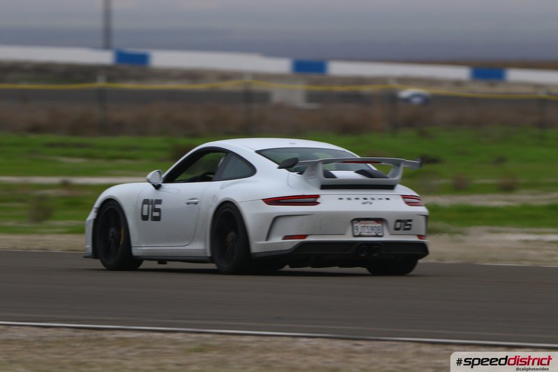 Porsche 911 GT3 white