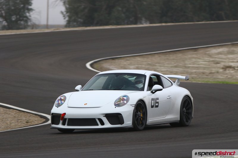 Porsche 911 GT3 white
