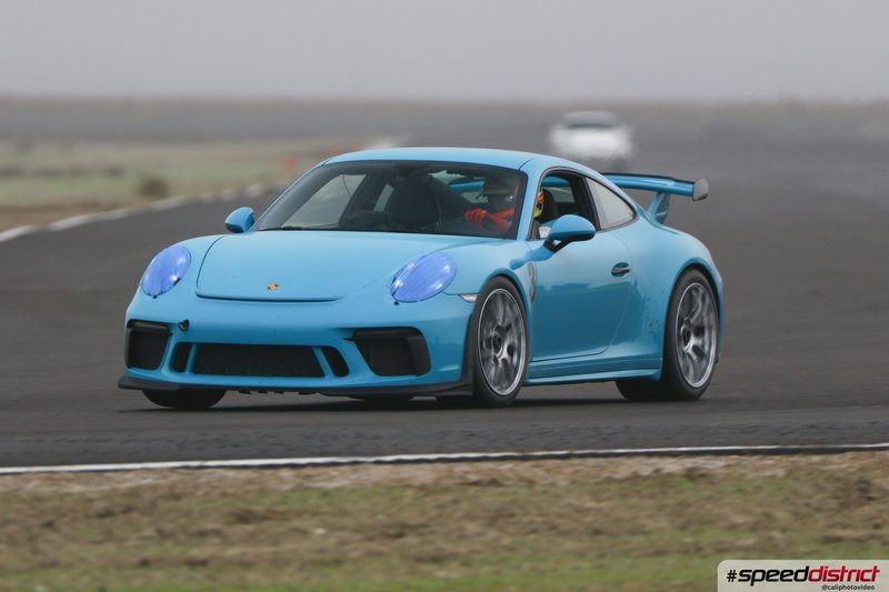 Porsche 911 GT3 RS blue