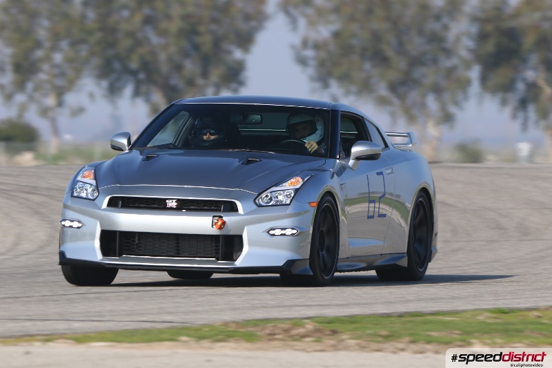 Nissan GT-R silver