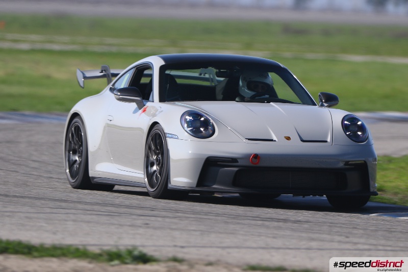 Porsche 911 GT3 RS white