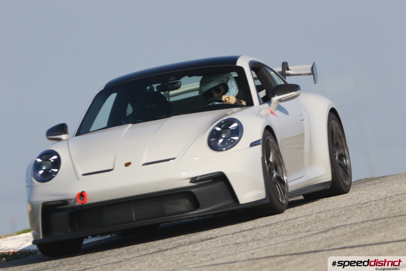 Porsche 911 GT3 RS white