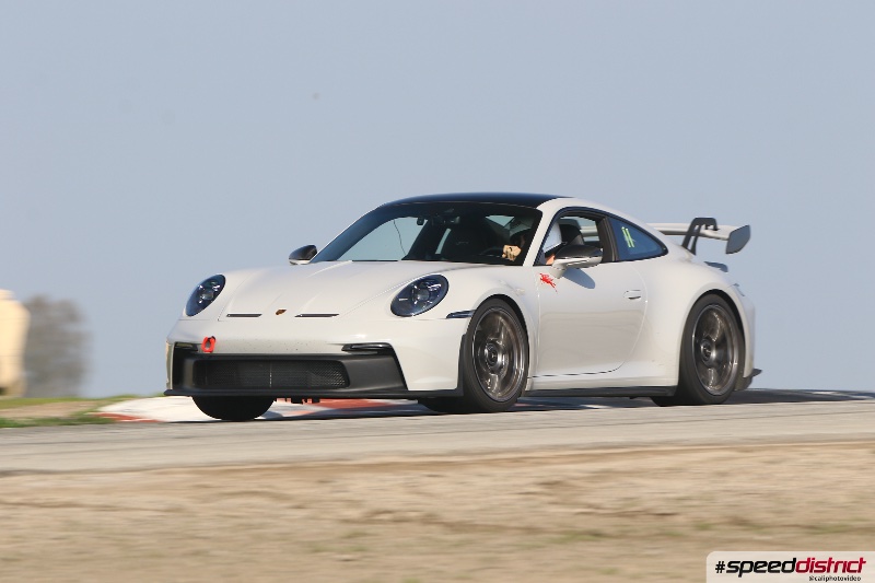 Porsche 911 GT3 white