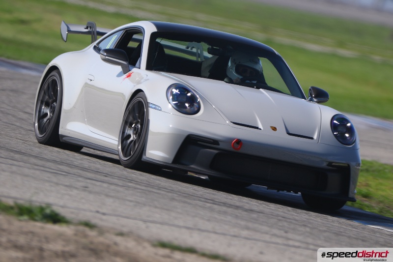 Porsche 911 GT3 RS white