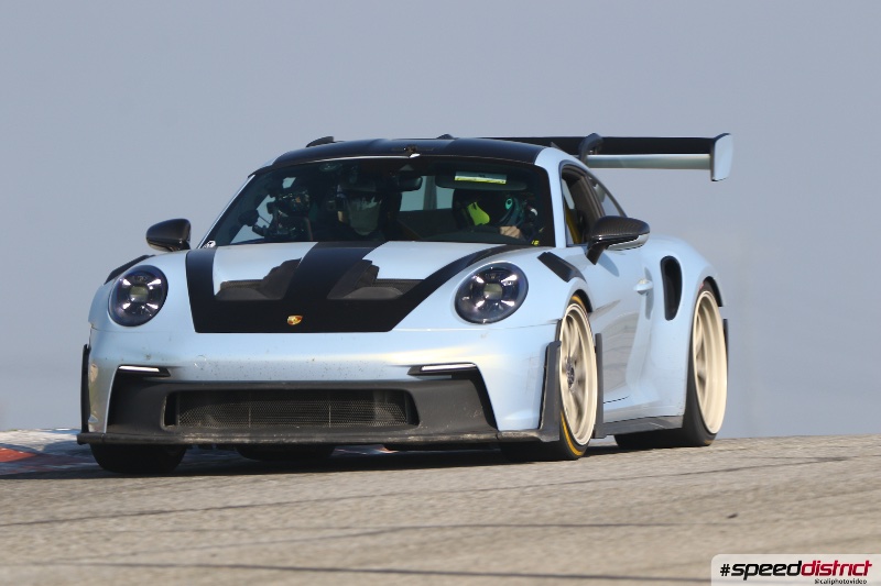 Porsche 911 GT3 RS white