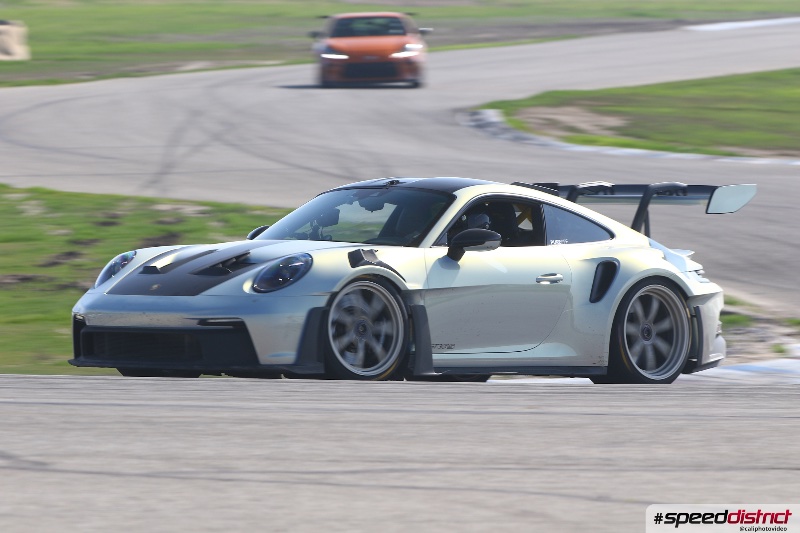 Porsche 911 GT3 RS white