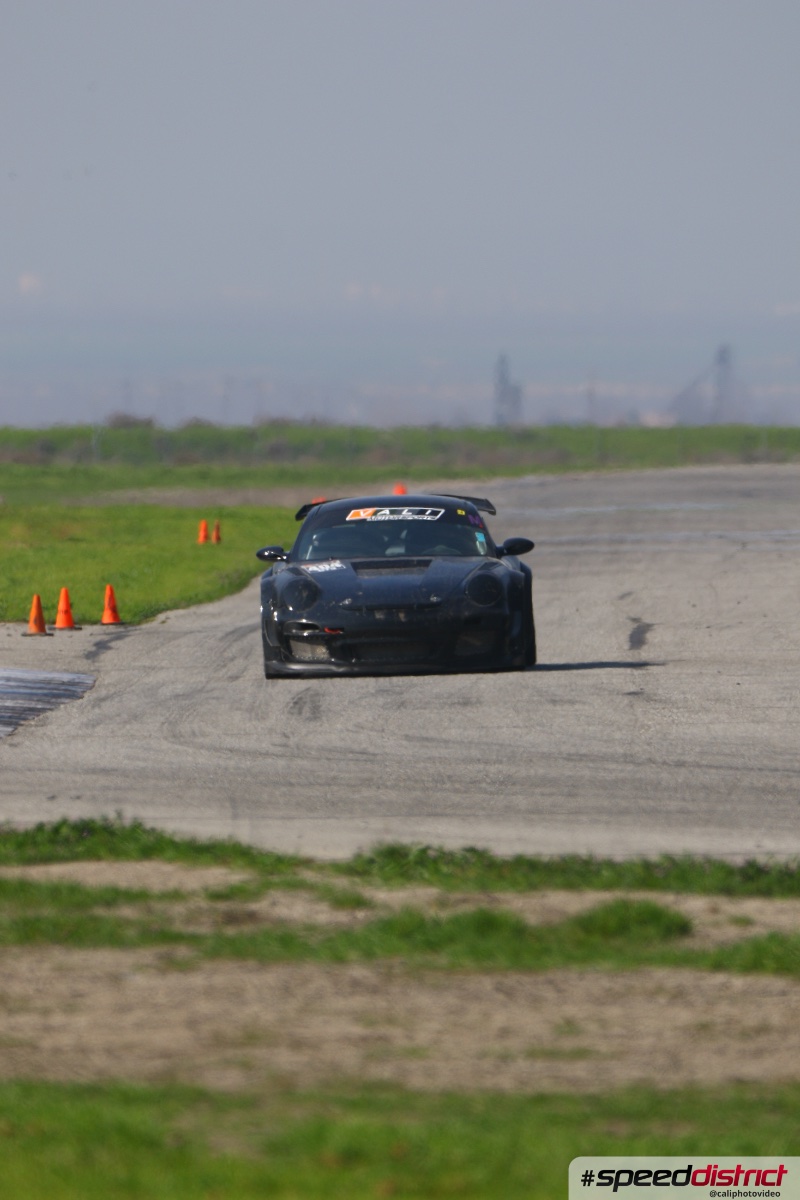 Porsche 911 GT3 blue