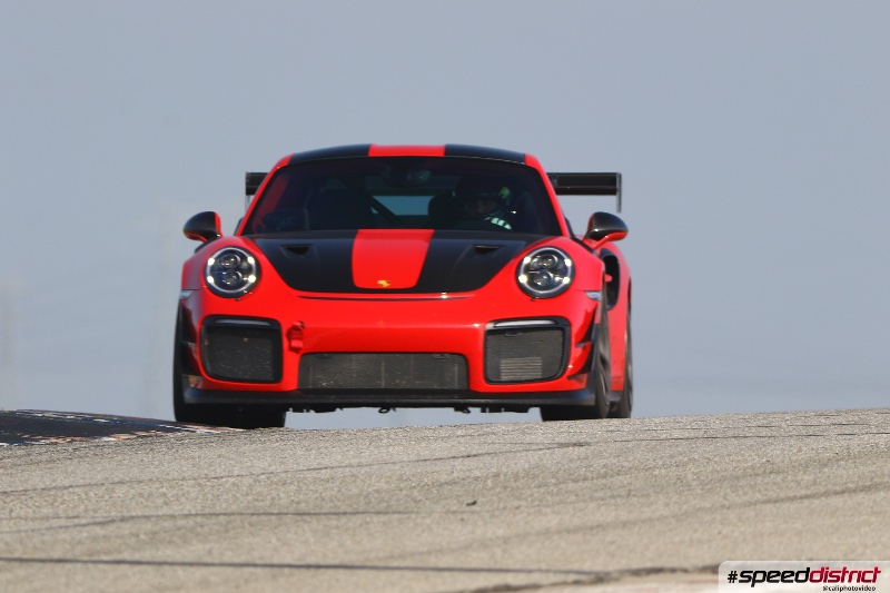 Porsche 911 GT3 RS red