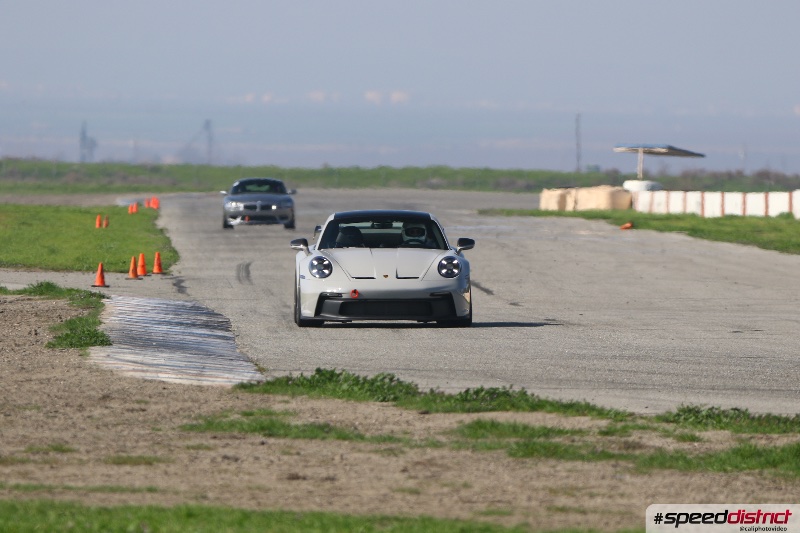Porsche 911 GT3 RS white