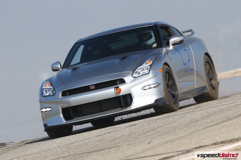 Nissan GT-R silver