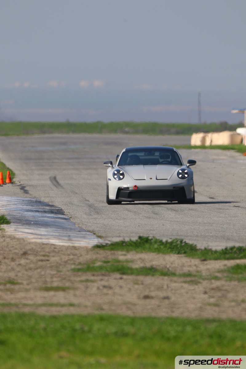 Porsche 911 GT3 RS white