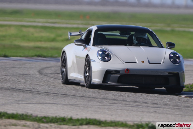 Porsche 911 GT3 white