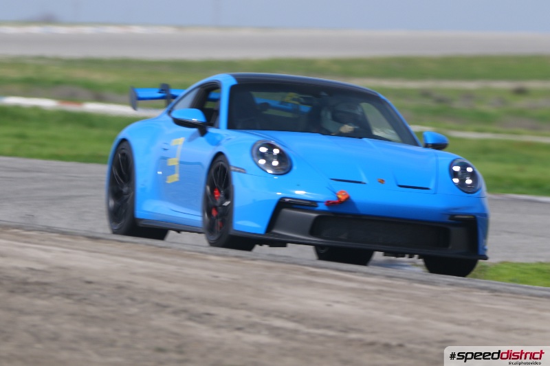 Porsche 911 GT3 RS blue