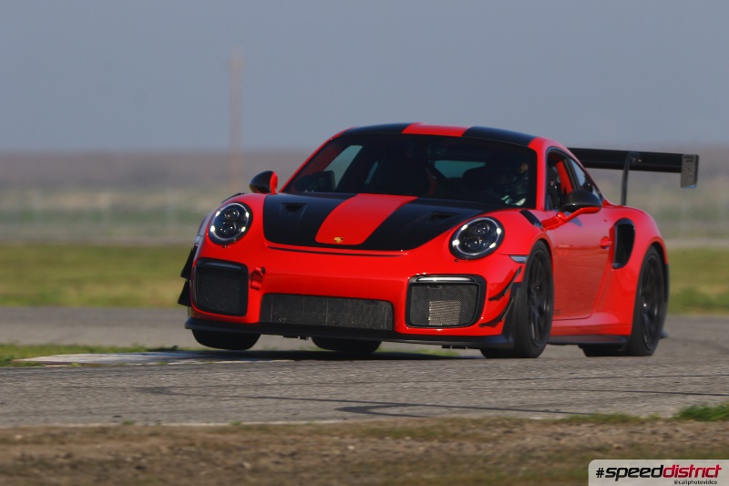 Porsche 911 GT2 RS