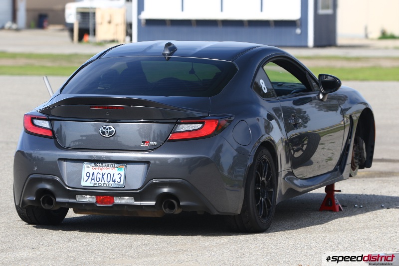 Toyota GR86 dark gray metallic