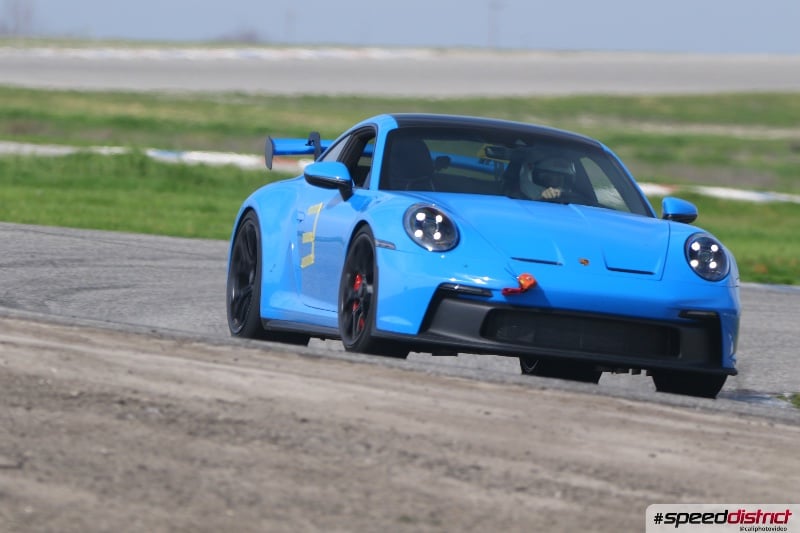 Porsche 911 GT3 RS blue