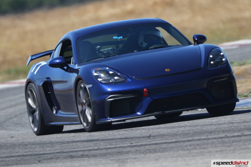 Porsche Cayman GT4