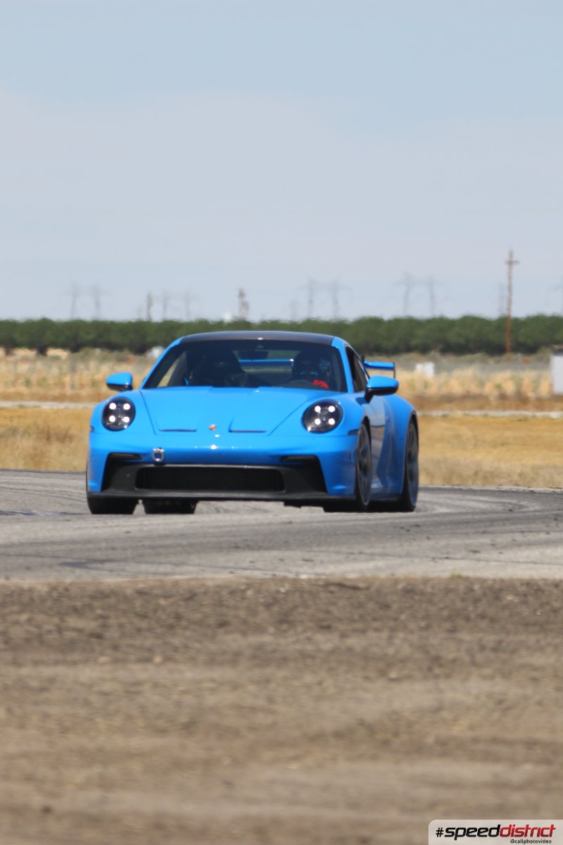 Porsche 911 GT3 RS blue