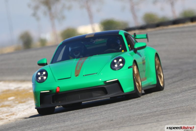 Porsche 911 GT3 RS green