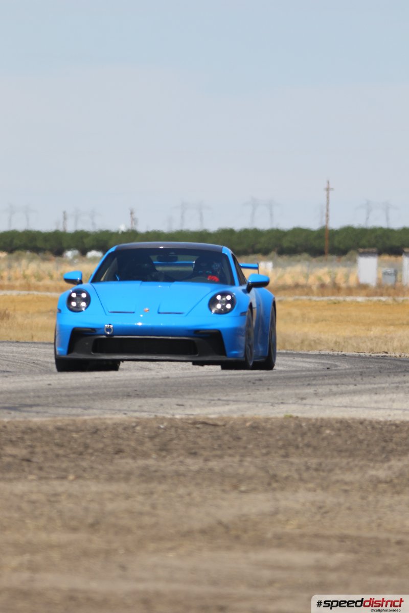 Porsche 911 GT3 RS blue