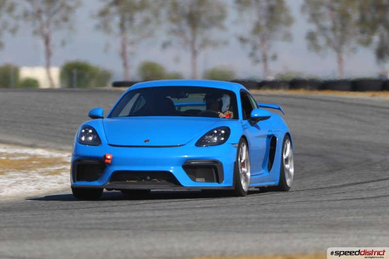 Porsche Cayman GT4