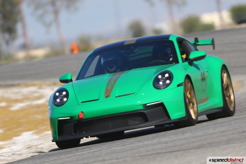Porsche 911 GT3 RS green