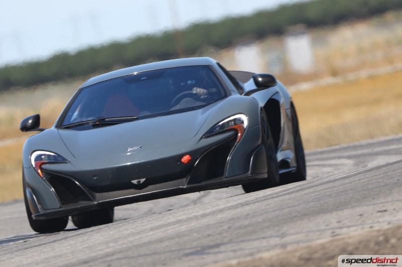 McLaren 650S