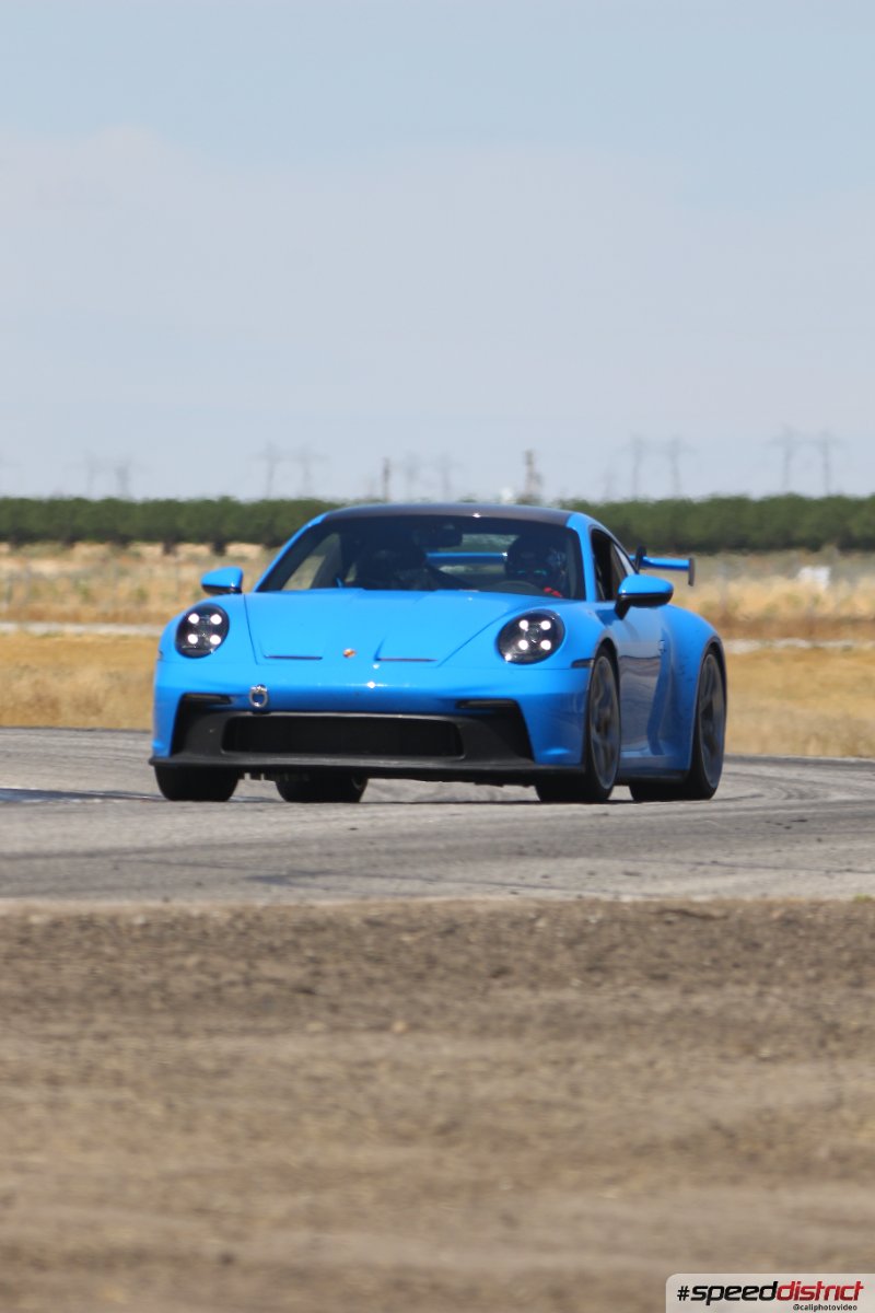 Porsche 911 GT3 RS blue