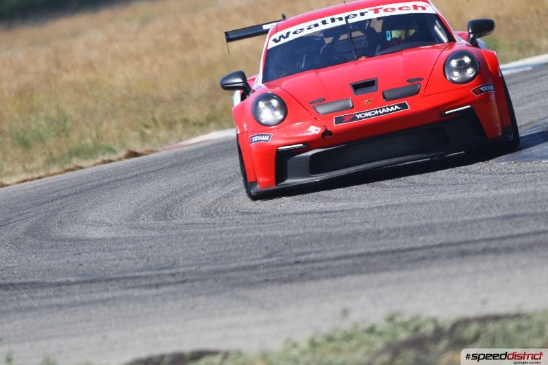 Porsche 911 GT3 Cup red