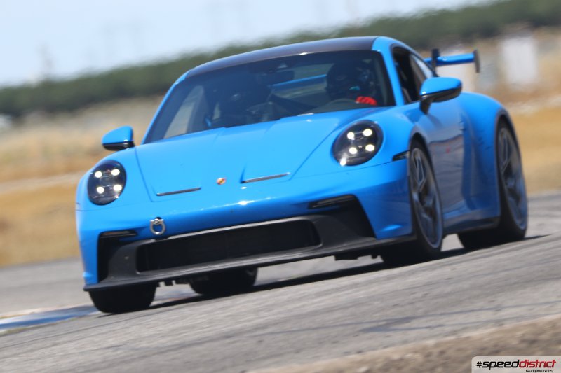 Porsche 911 GT3 RS blue